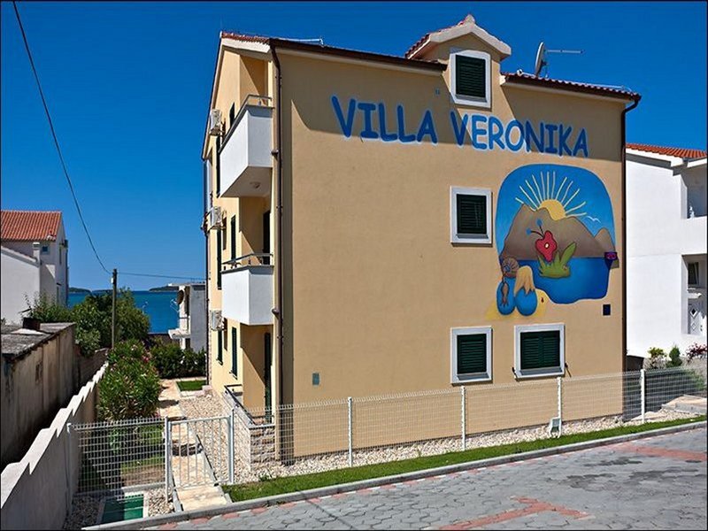 Apartamenty Villa Veronika Brodarica