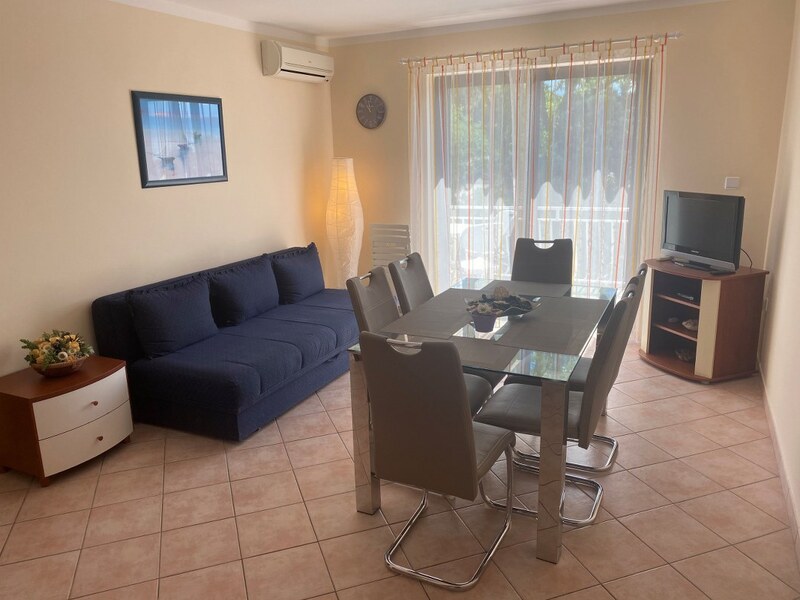 Apartmenthaus Villa Petra  Selce