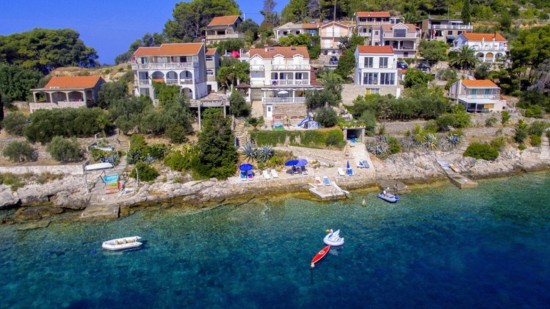 Apartments villa rosa Vela Luka (Island Korcula)