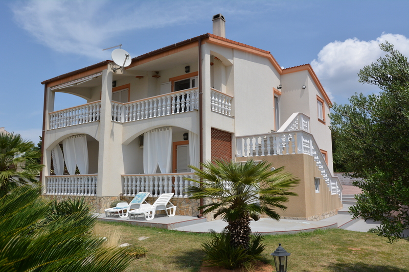 Apartmani   Villa  Carrington Novalja (Otok Pag)