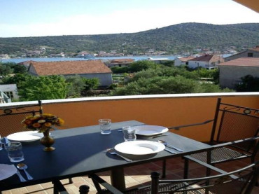 Vacation rentals in Vinisce