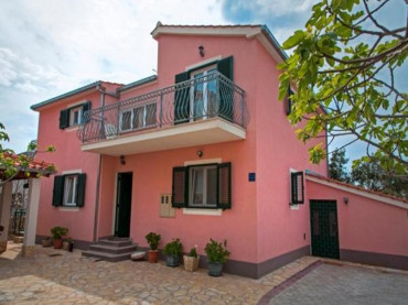 Vacation rentals in Rogoznica