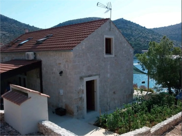 Vacation rentals in Island Lastovo