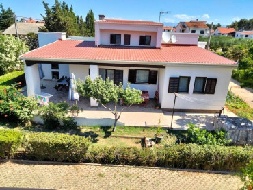 Apartmani Otok Vir