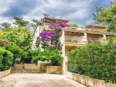 Apartmani Jelsa (Otok Hvar)