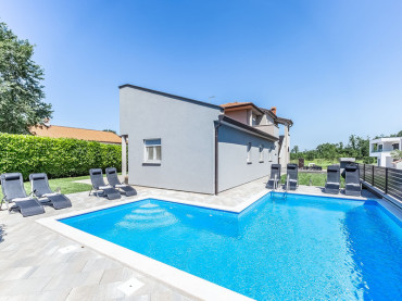 Vacation rentals in Porec