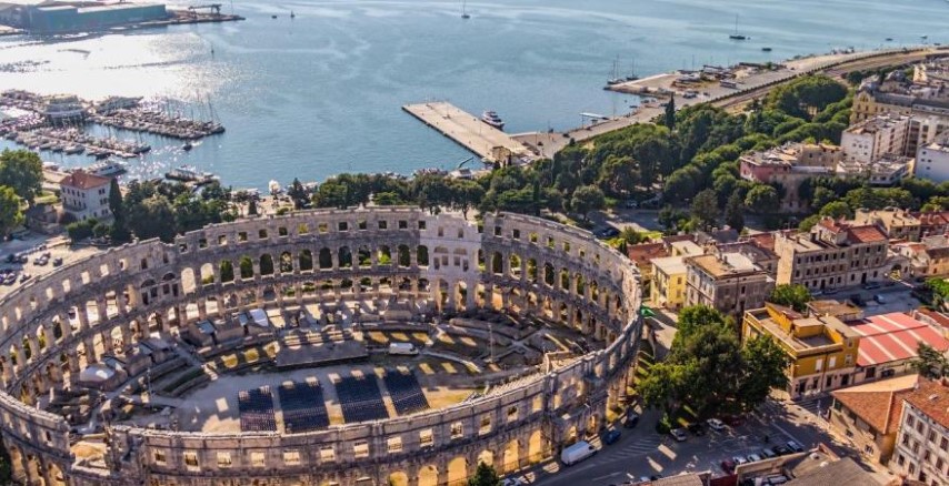Pula