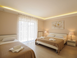 Apartments Villa Petra  Selce